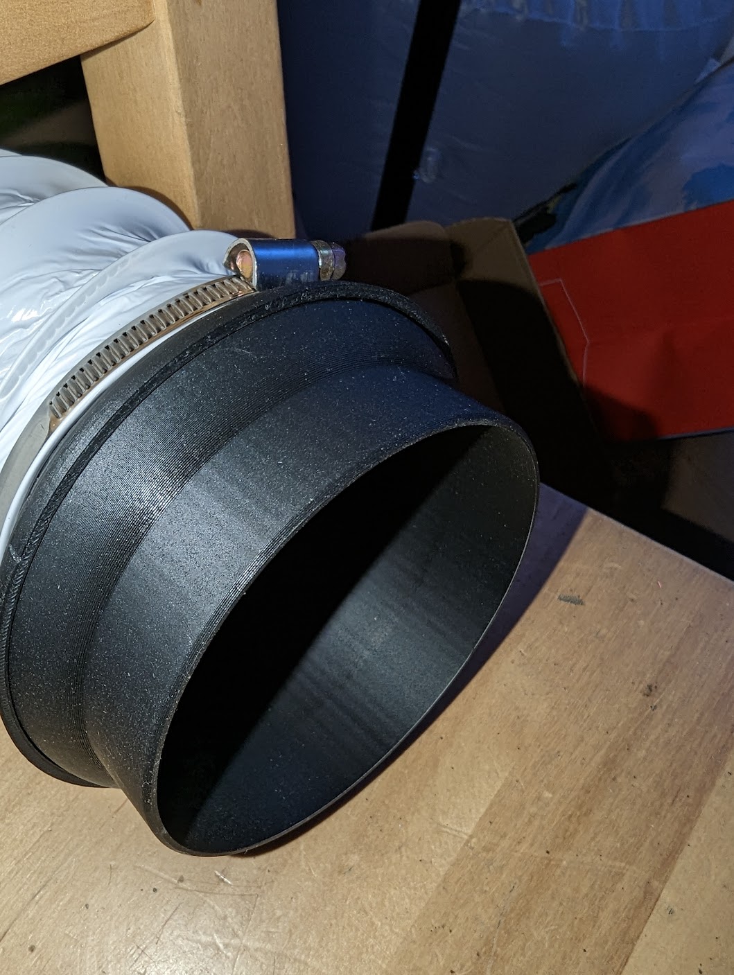 Magnetic vent hose connector for 100mm vent hose by Tobias Stanzel ...
