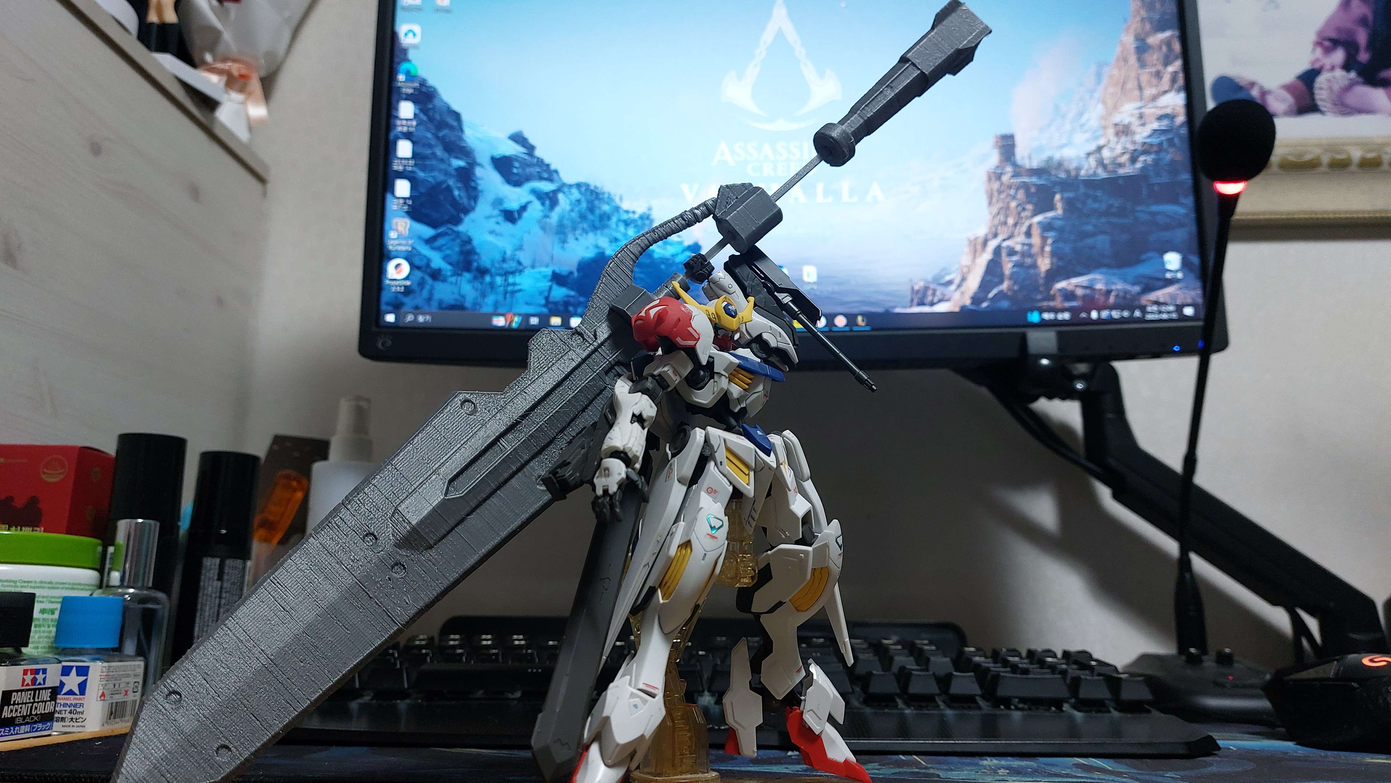 Helmwige Reincar weapon-Valkyrja Buster Sword