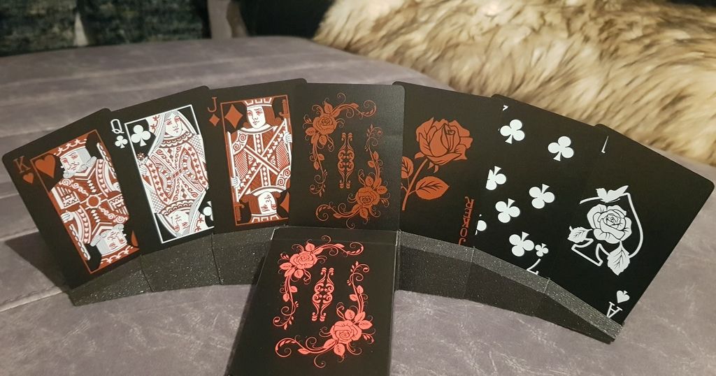 Playing card display stand by Arcizo Download free STL model