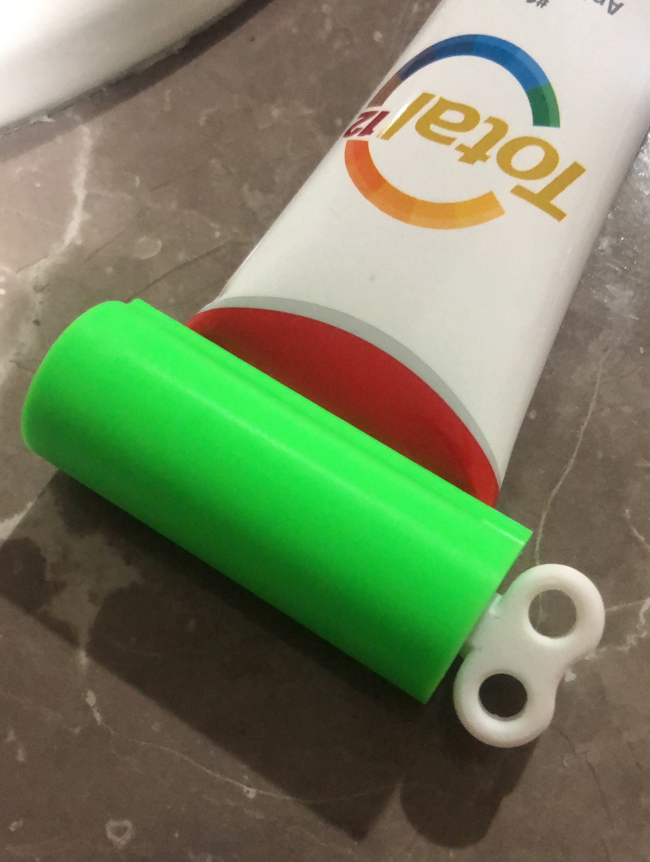 Toothpaste Squeezer