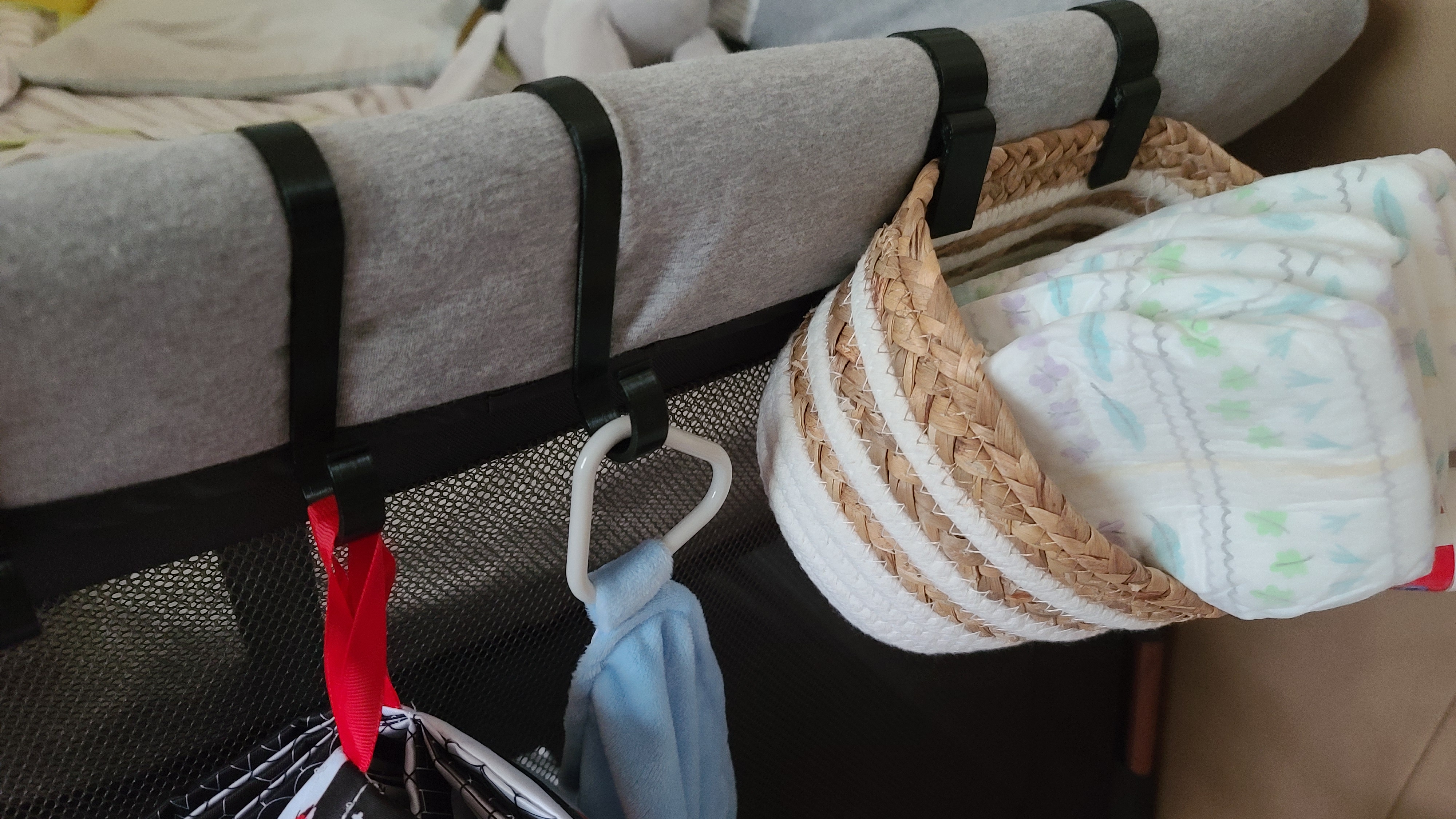 Maxi Cosi Playpen hook
