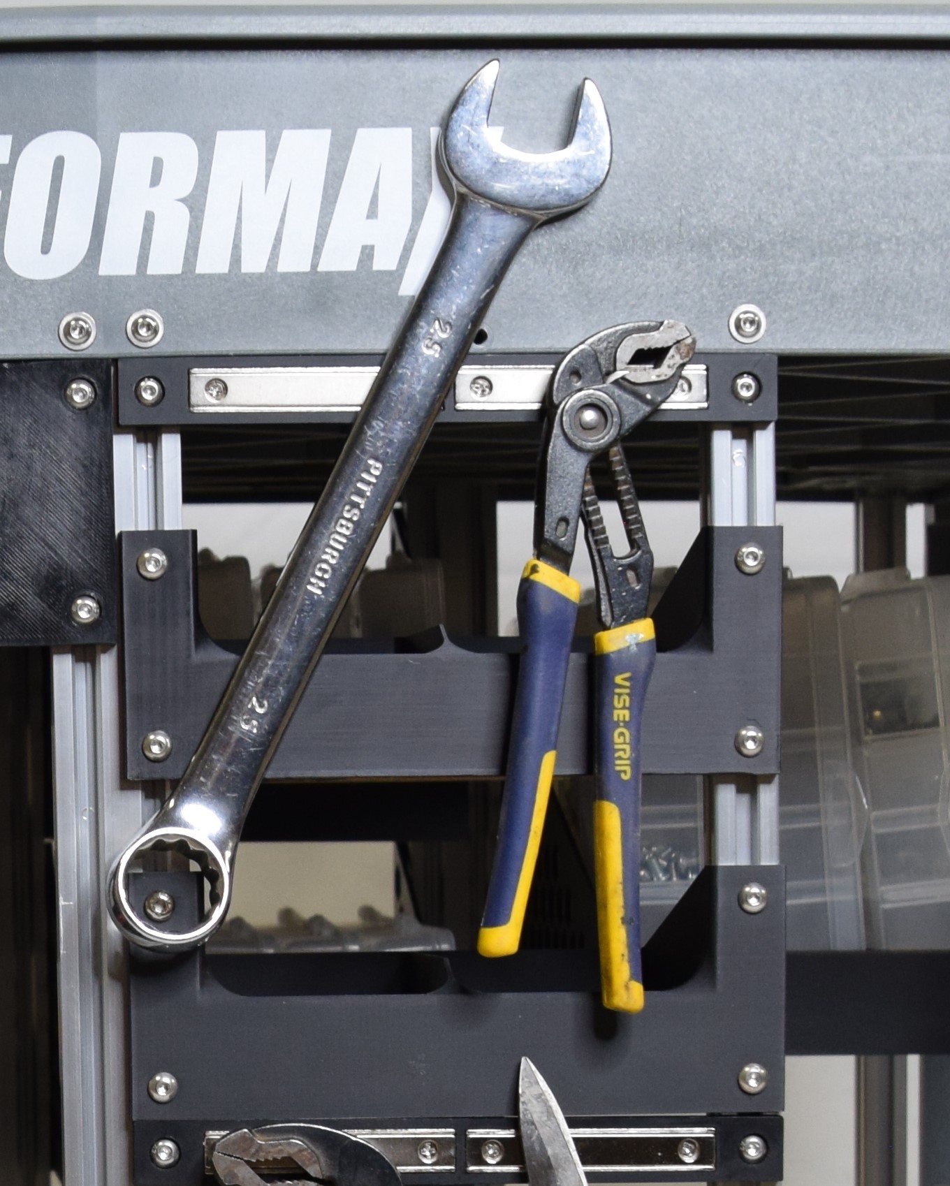 magnetic tool holder for modumount cart system