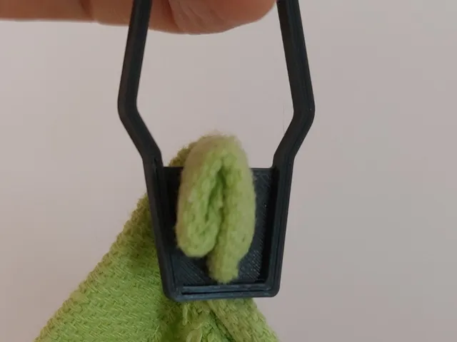 Towel Eyelet / Očko na ručník