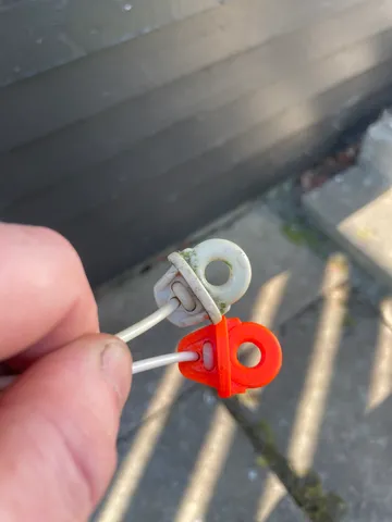 Retractable washing line hook