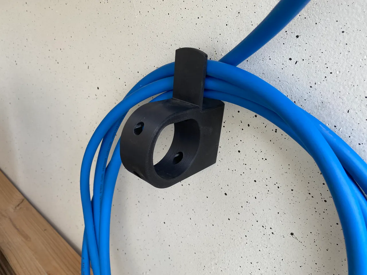 Type 2 ev charging cable holder by Tacki, Download free STL model