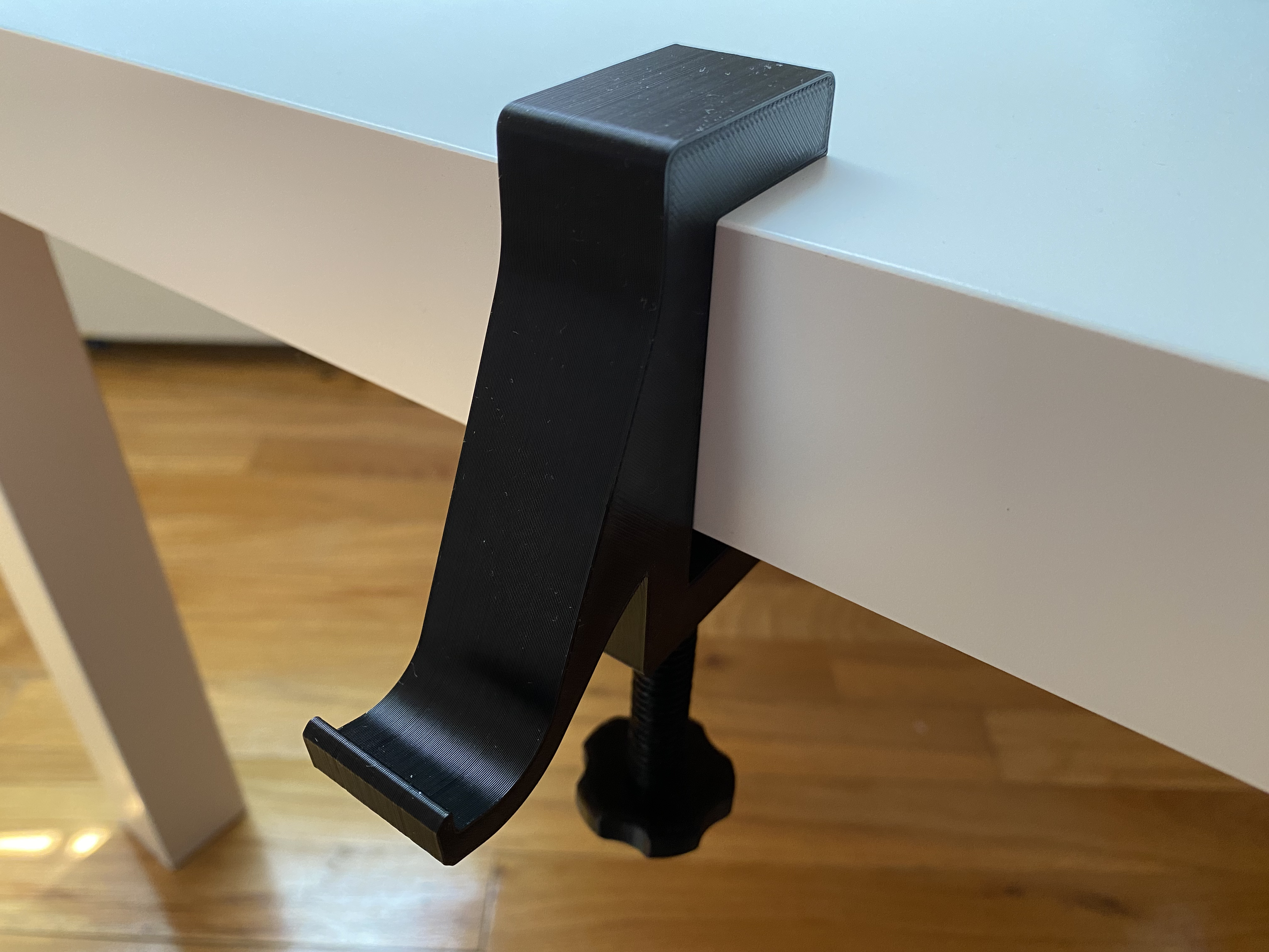 Desk Mounted Controller Holder for Xbox, Switch, and Playstation 3D model thumbnail