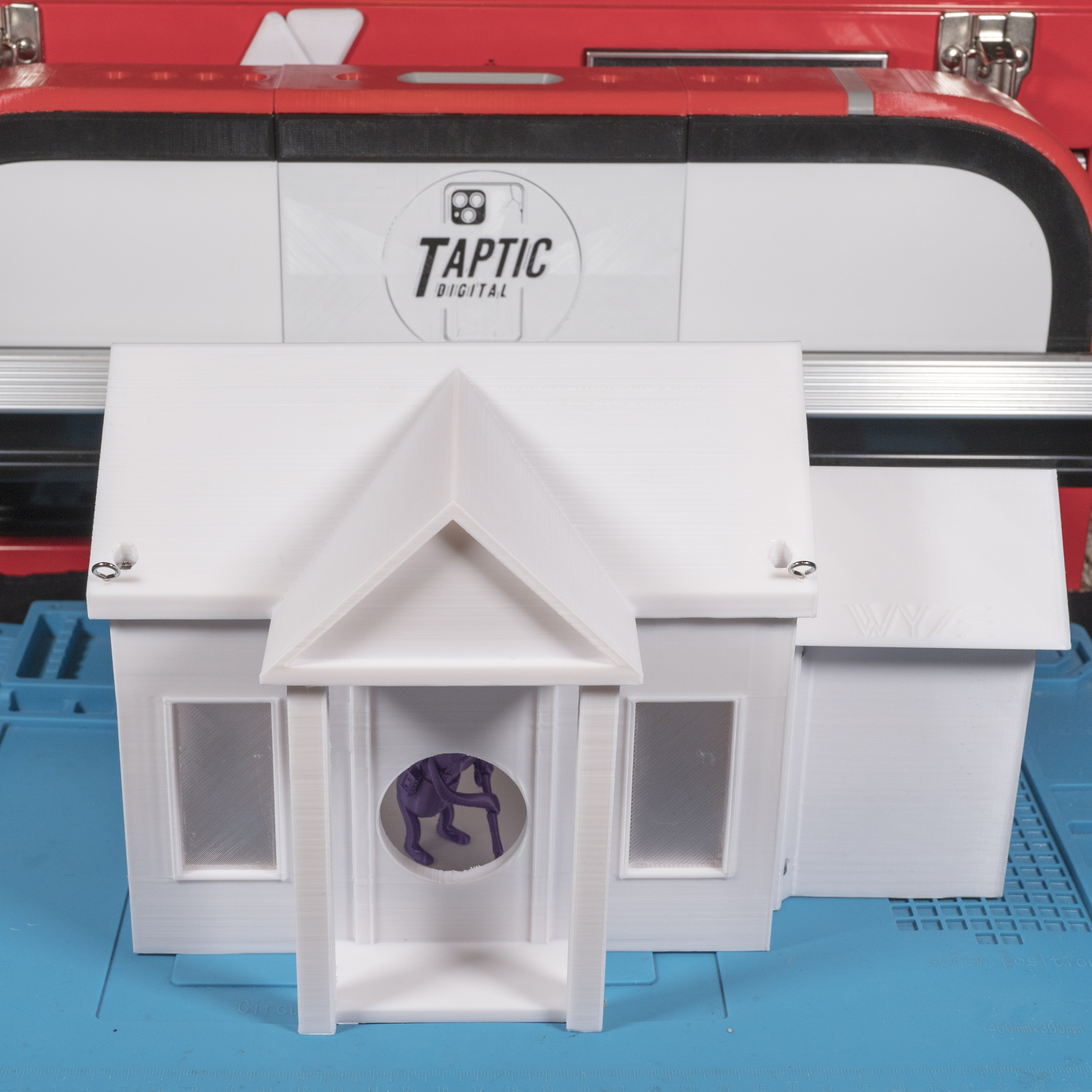 WyzeHouse - Wyze Cam V3 Birdhouse