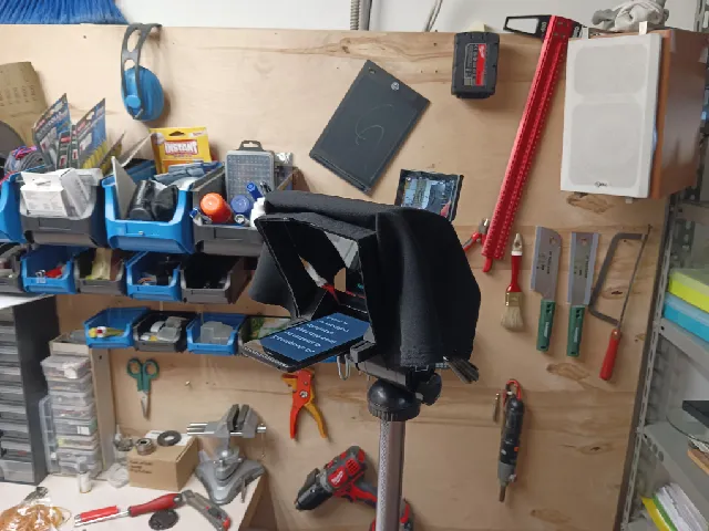 DIY TELEPROMPTER