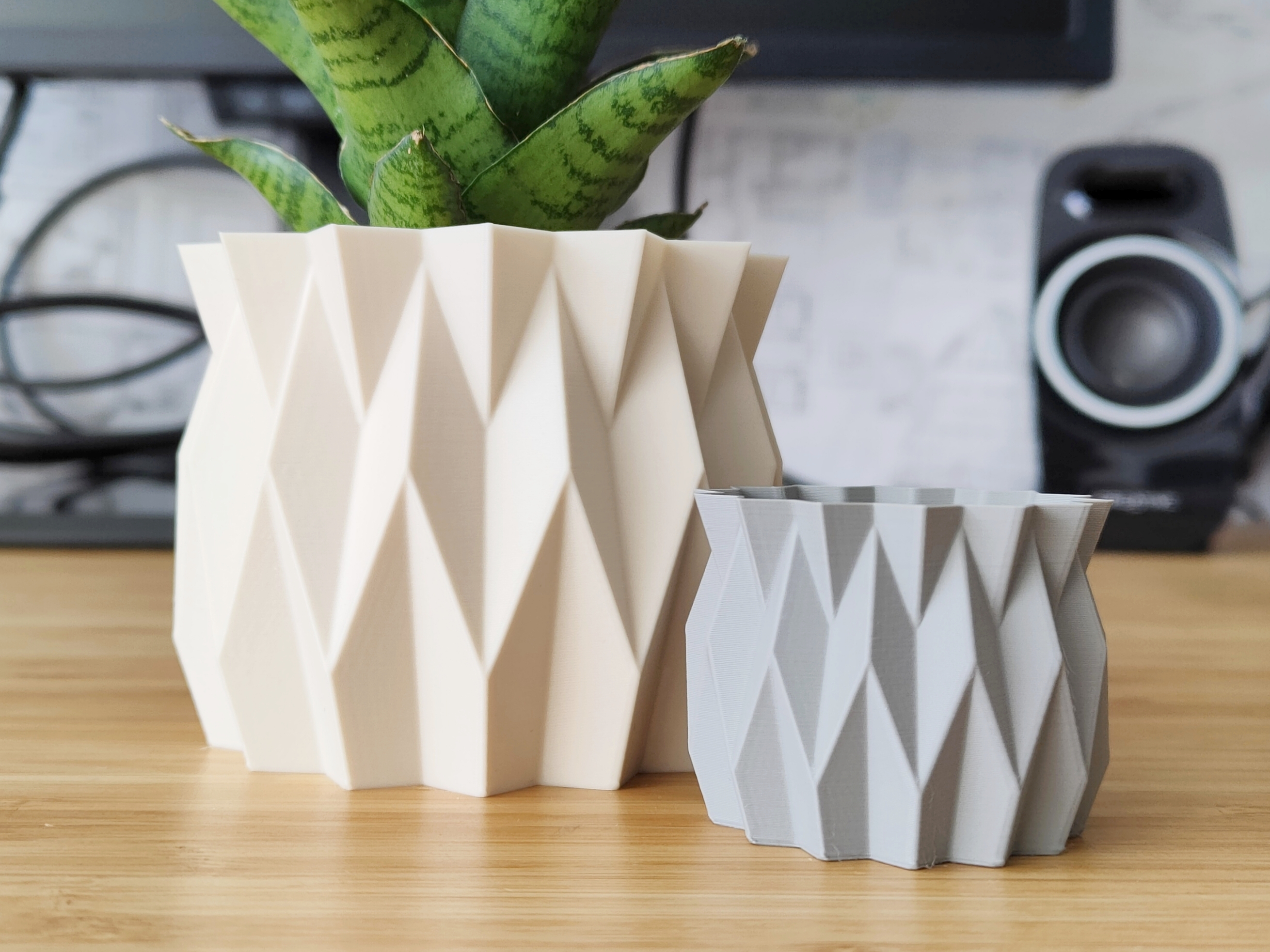 Geometrical Design Pot and Planter - Version 2 - Vase mode