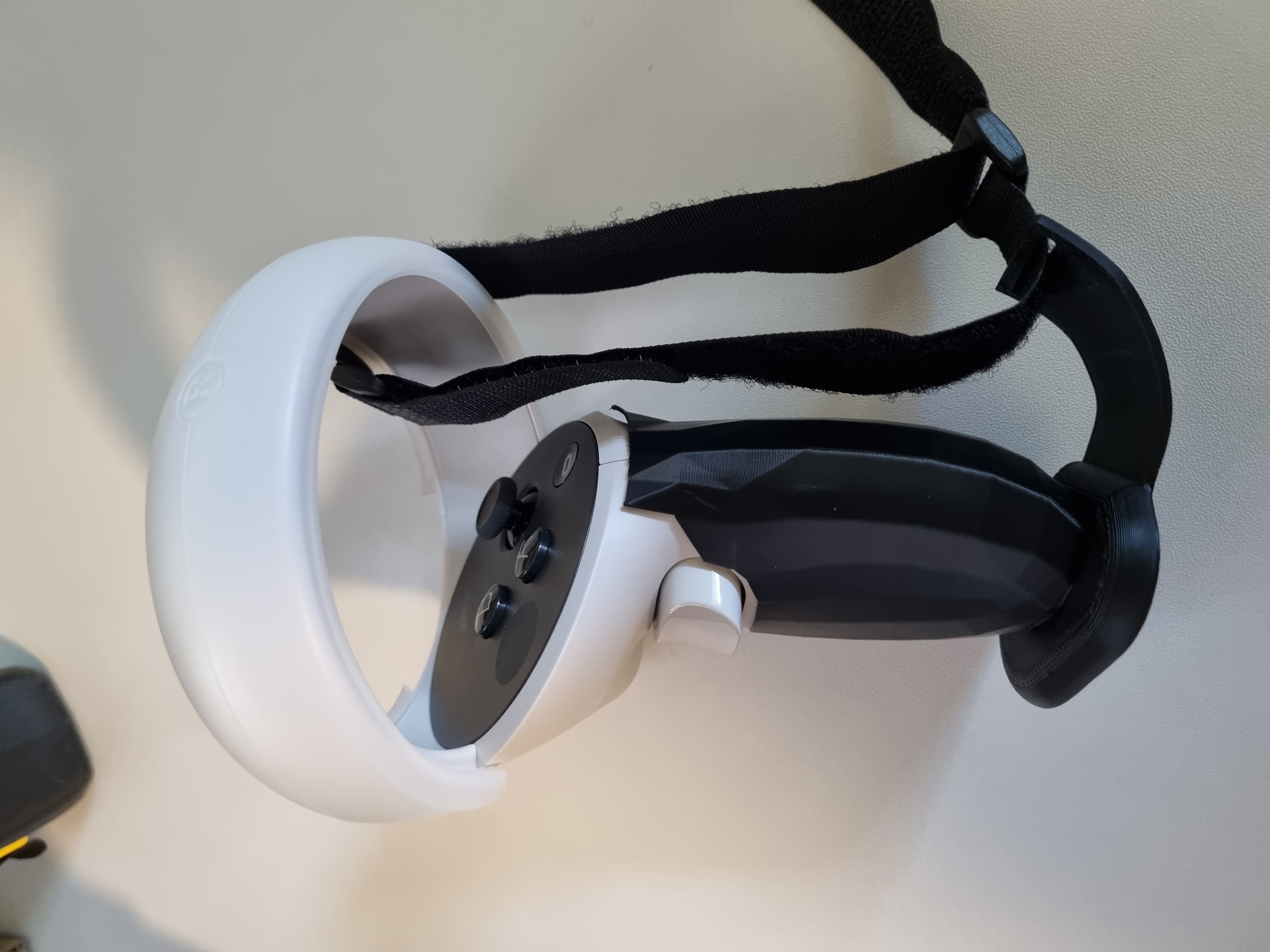 Quest 2 Controller Strap Mod For Long Fingers