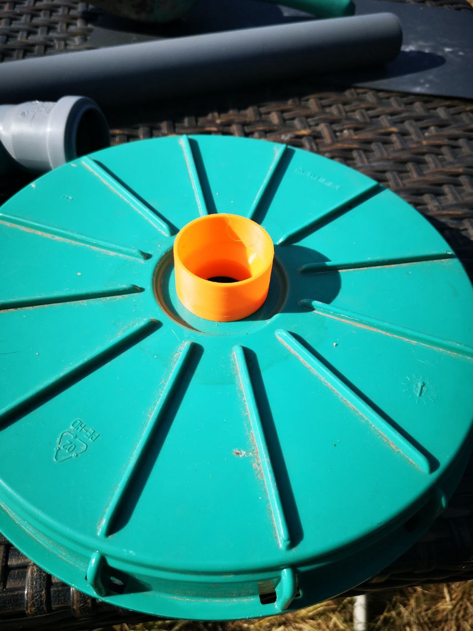 DN40 funnel in IBC tank lid