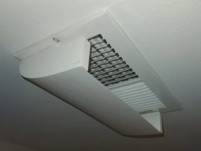 Low Profile Ceiling Register Air Deflector (F360 Parameterised) — foto autora