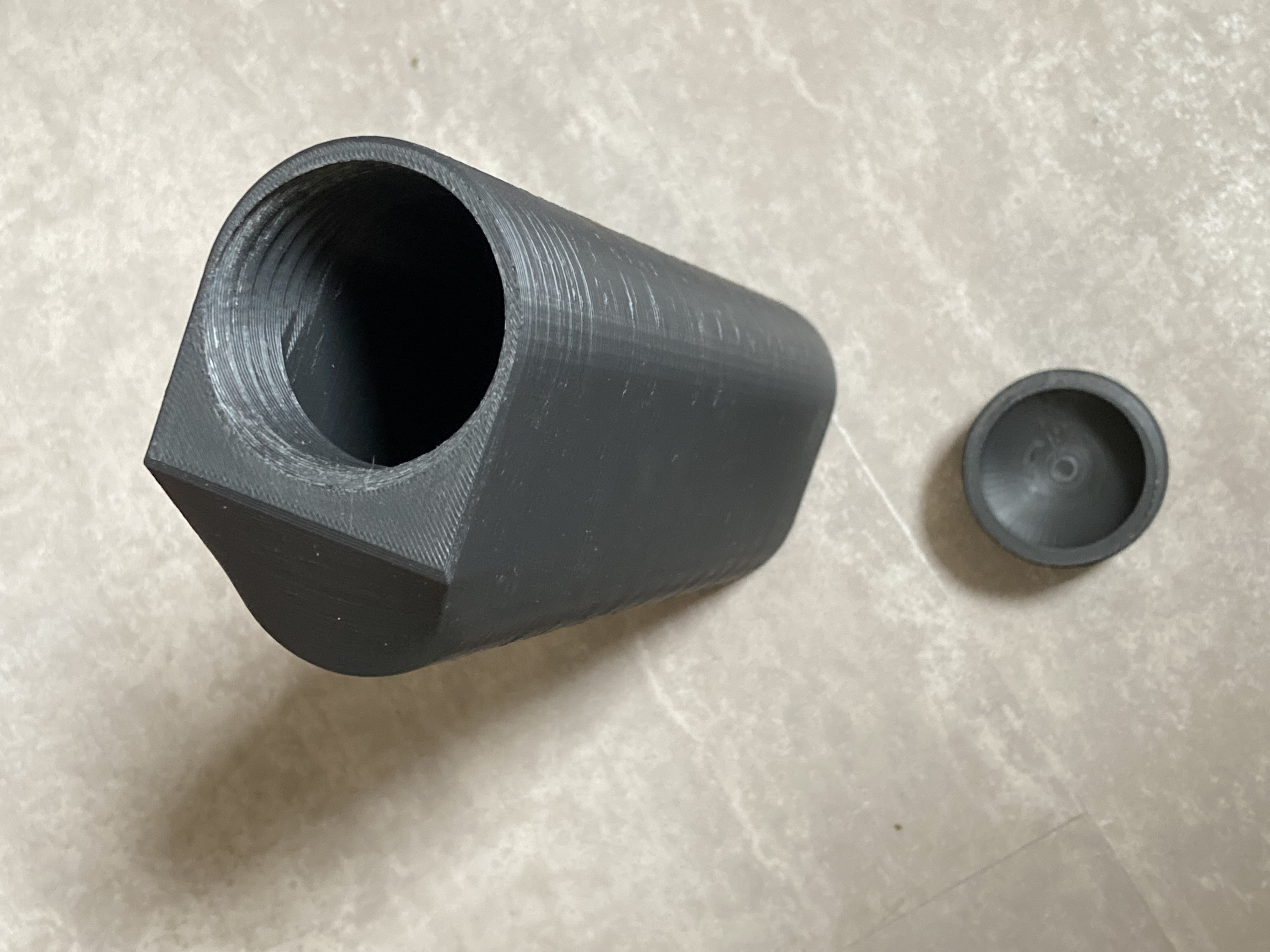 Box for table tennis balls - Boite pour balles de ping-pong