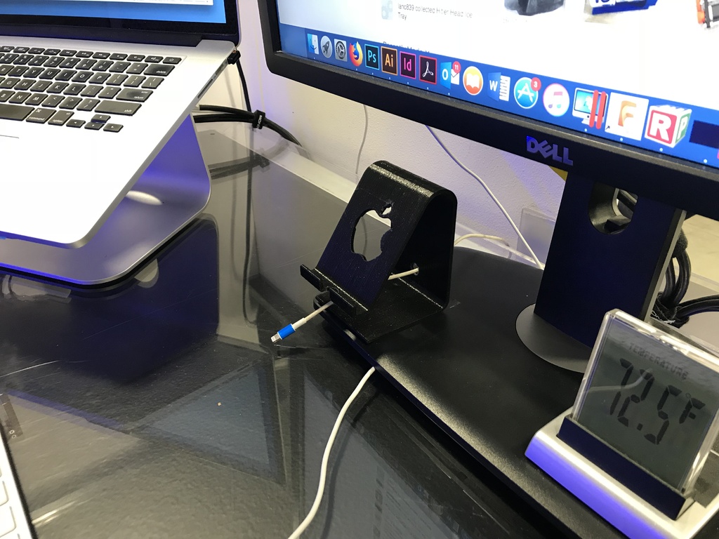 Apple iPhone holder by Maverick28 Download free STL model