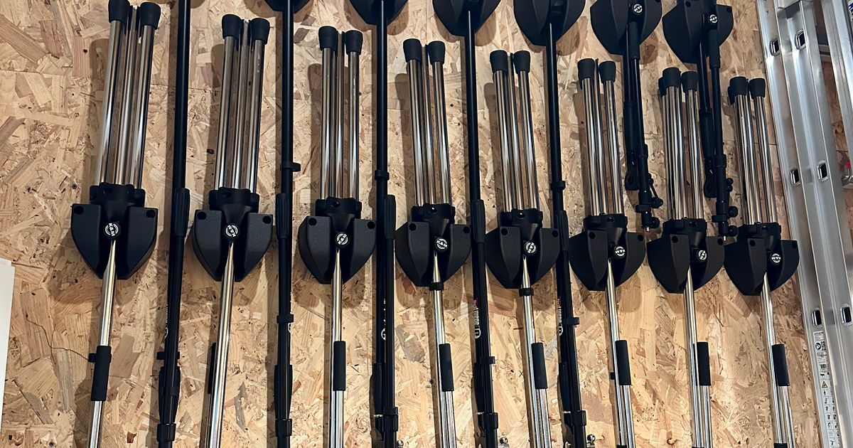 WallMounted Bracket for Managing Microphone Stands by mortenhauan