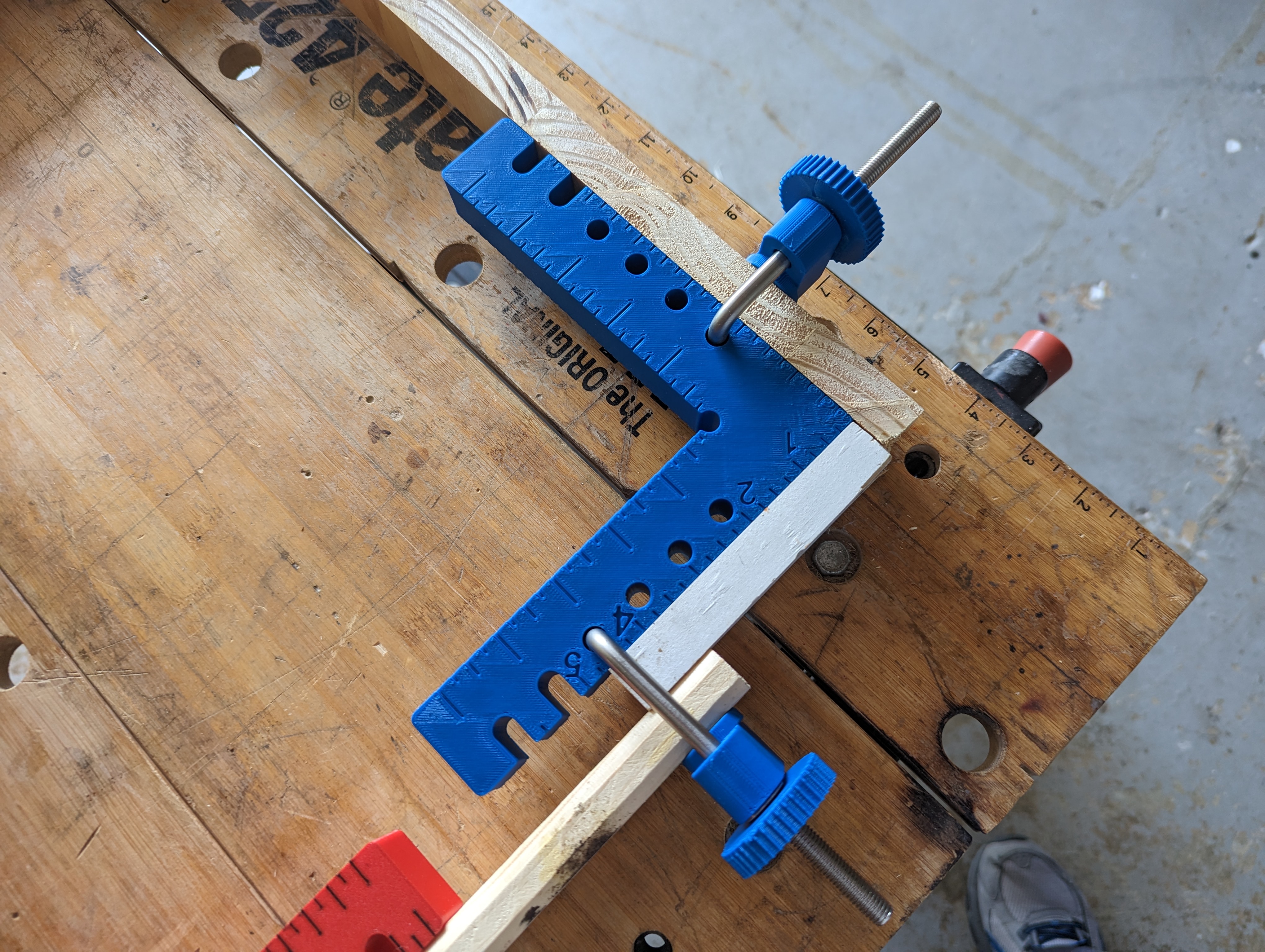 Miniatura 4 do modelo 3D Wood Square Clamp