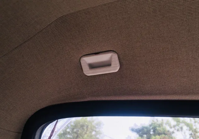 Bmw E30\E28 - rear sun shade hook holder (OEM: 82 12 9 413 177)