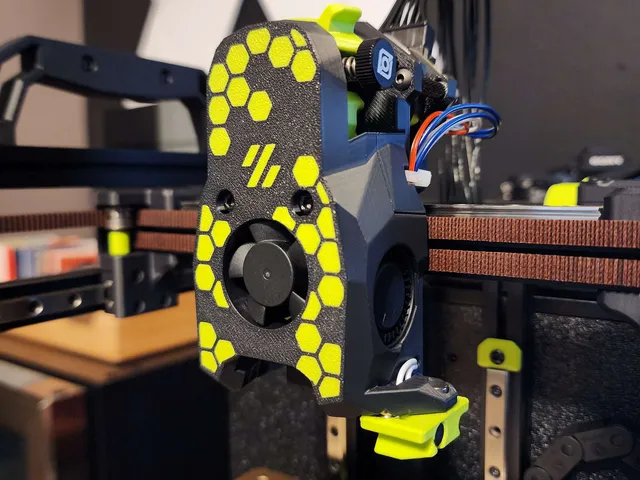 Mini SB 0.2r1 Klicky/KlickyNG Cowling with hex pattern