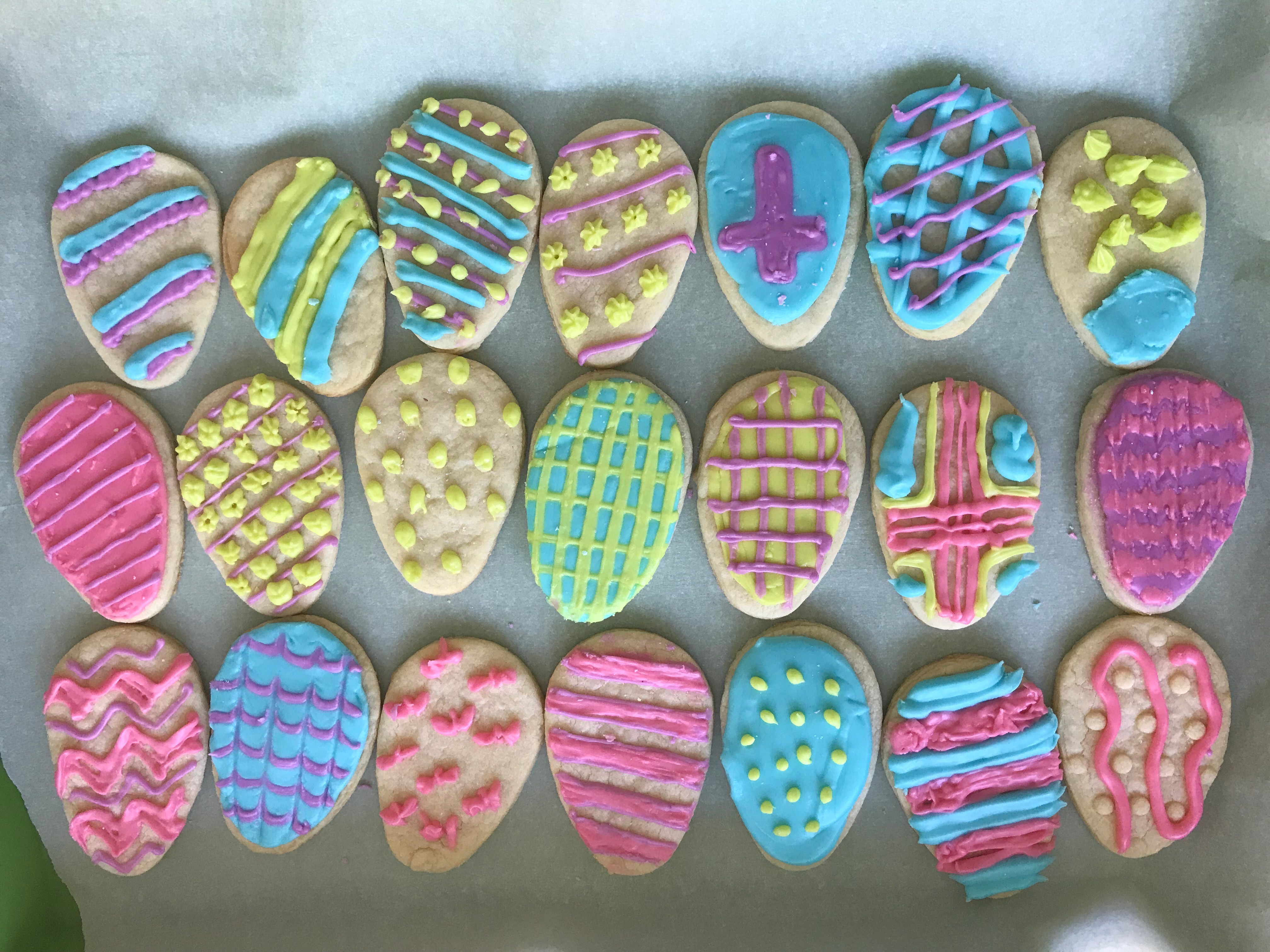 Miniatura 2 do modelo 3D Easter Egg Cookie Cutter and Stamps