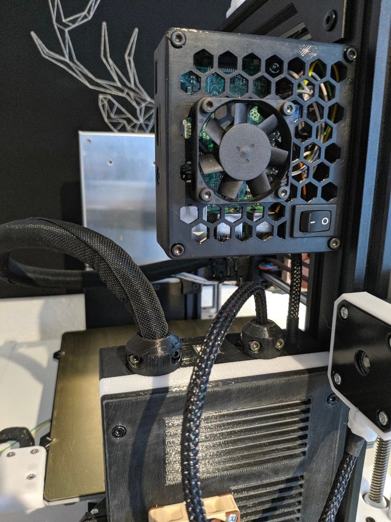 Pi3B Case 2020 Extrusion Bear Frame with Regulator and Fan