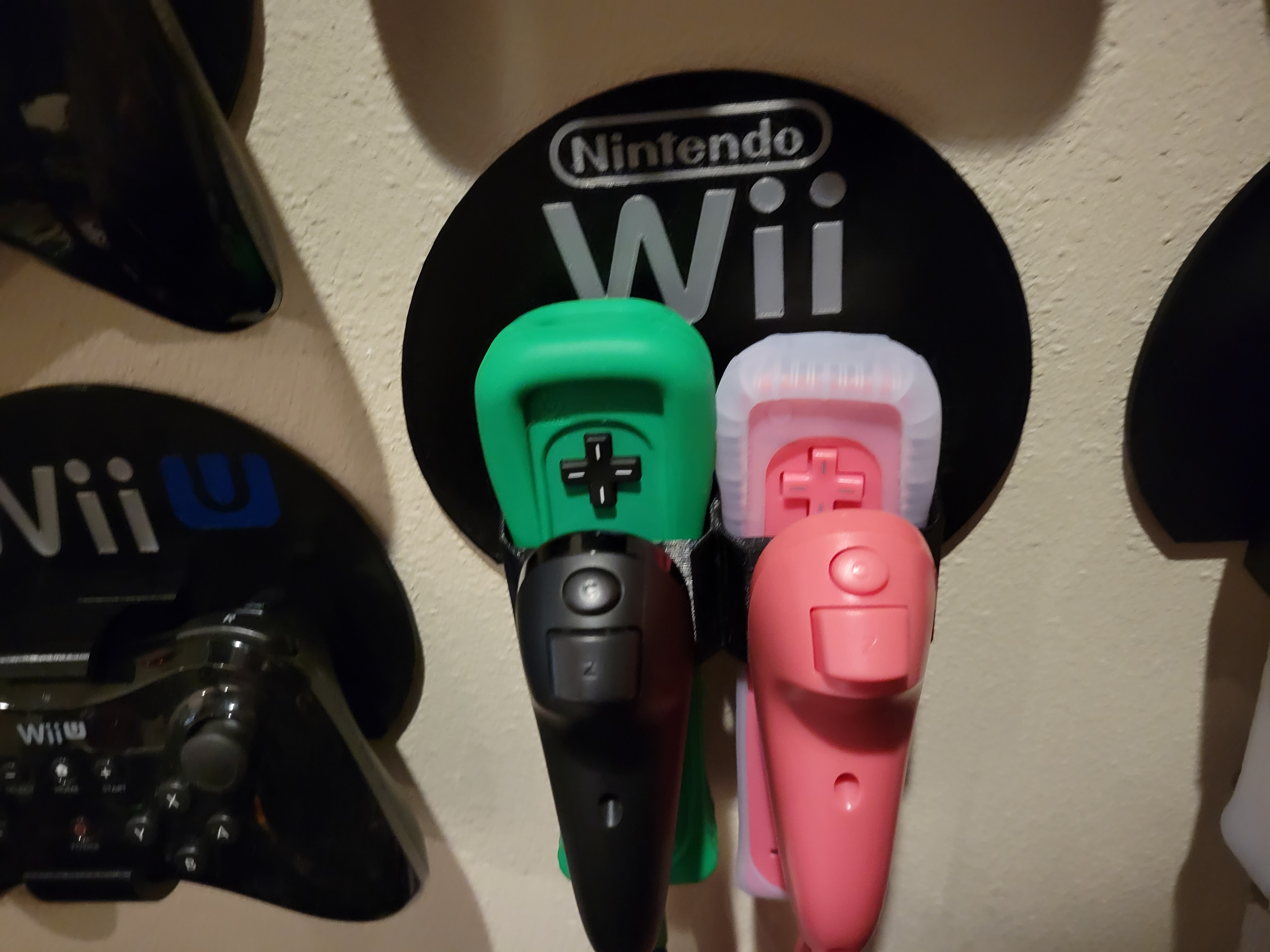 Nintendo Wii Remote (Wiimote) Wall Mount