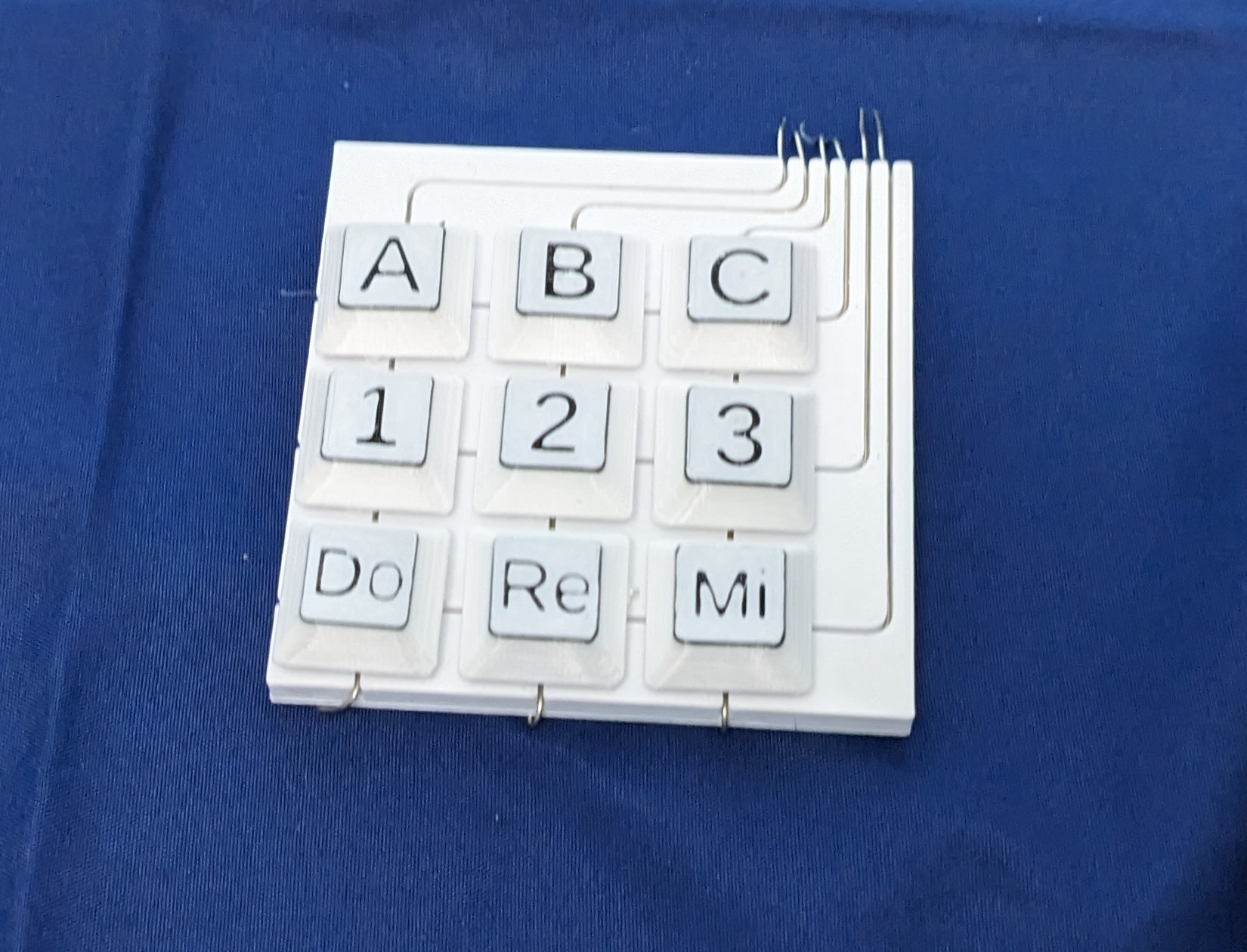 Parametric Keypad by Steve DeGroof Download free STL model