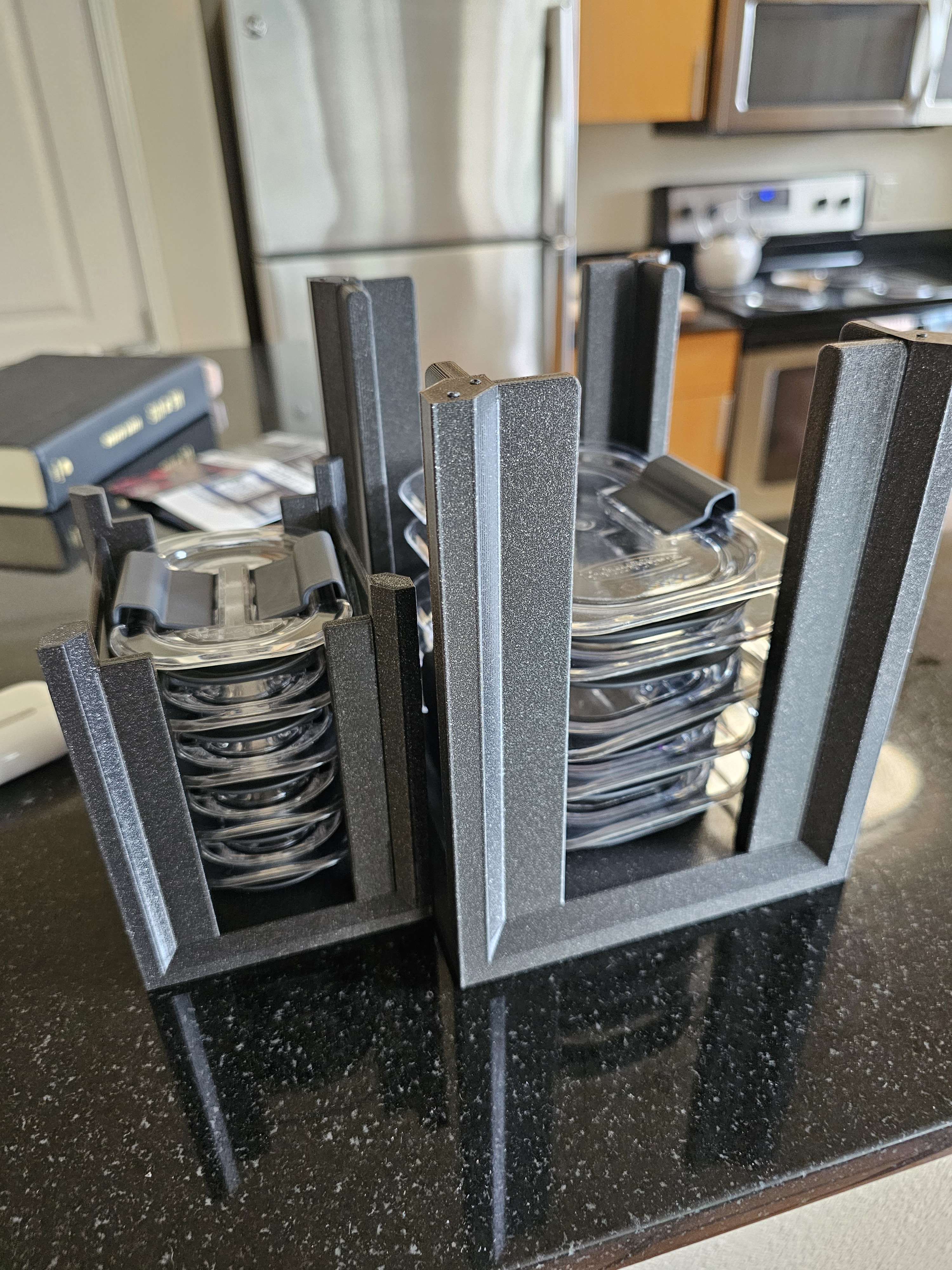 Rubbermaid Tupperware Lid Holders