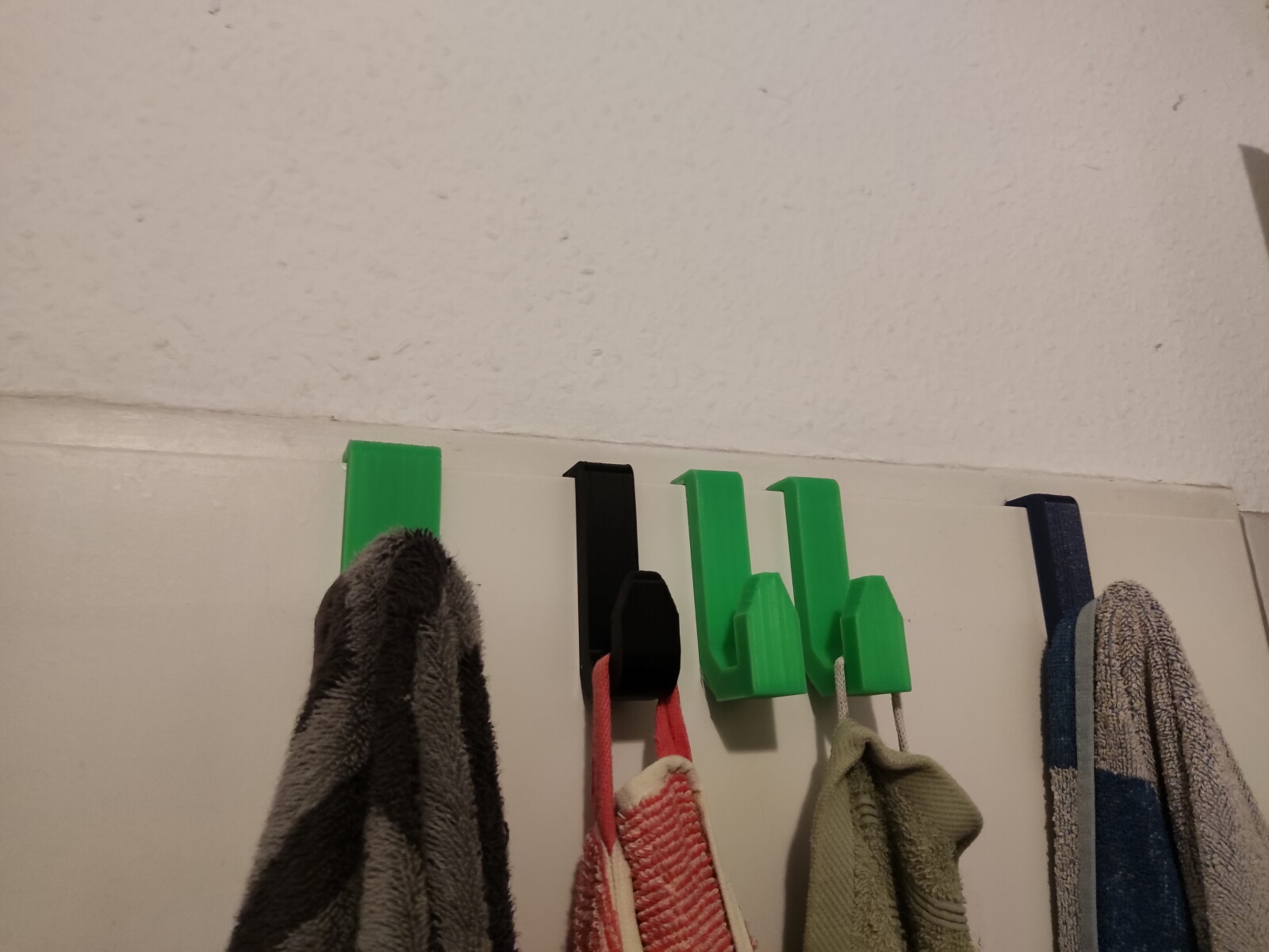 Basic Over Door Hook