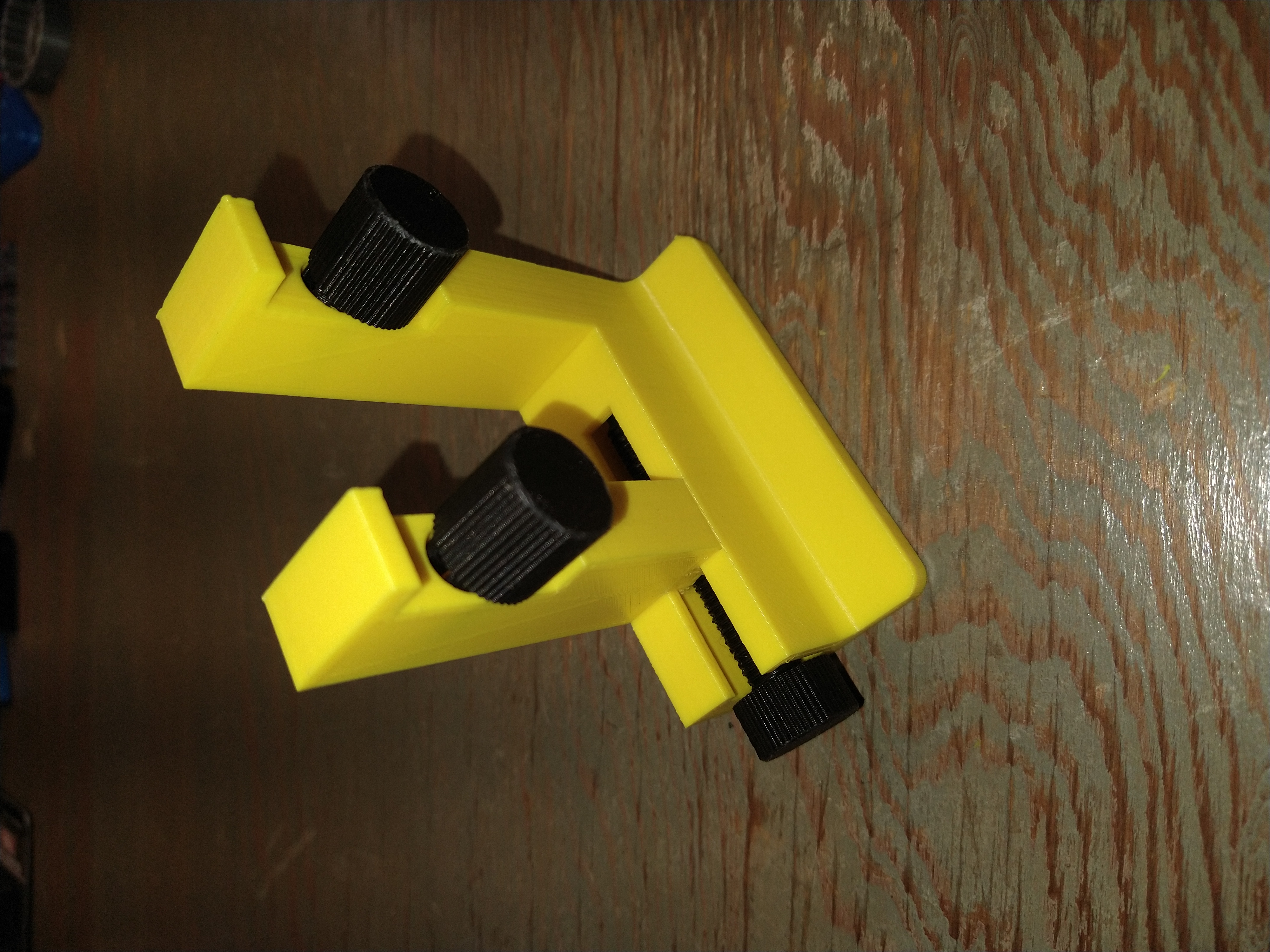 REMIX Version 2.0 - Snap On Soldering Clamp (Helping Hands)