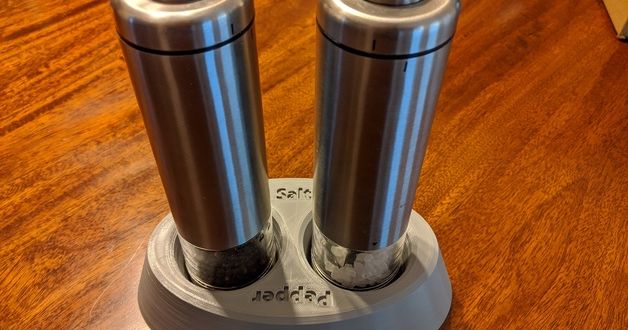 Battery Operated Salt and Pepper Grinder Set By Latent Epicure - New