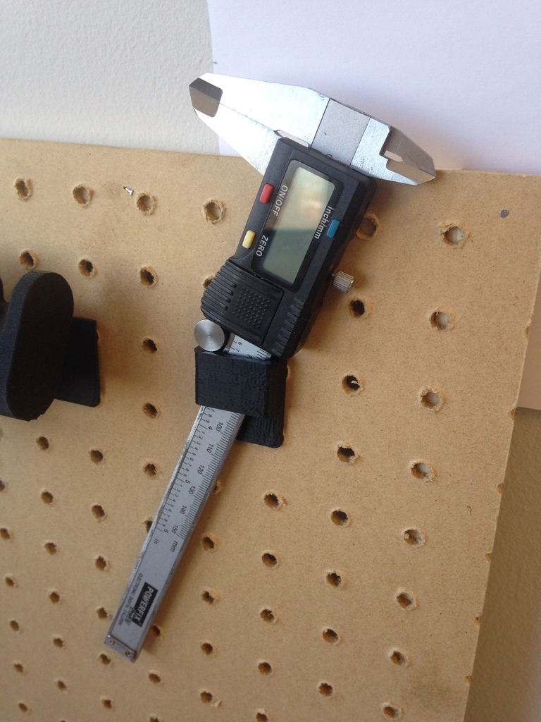 Sunglasses pegboard holder by diegotrap Download free STL model