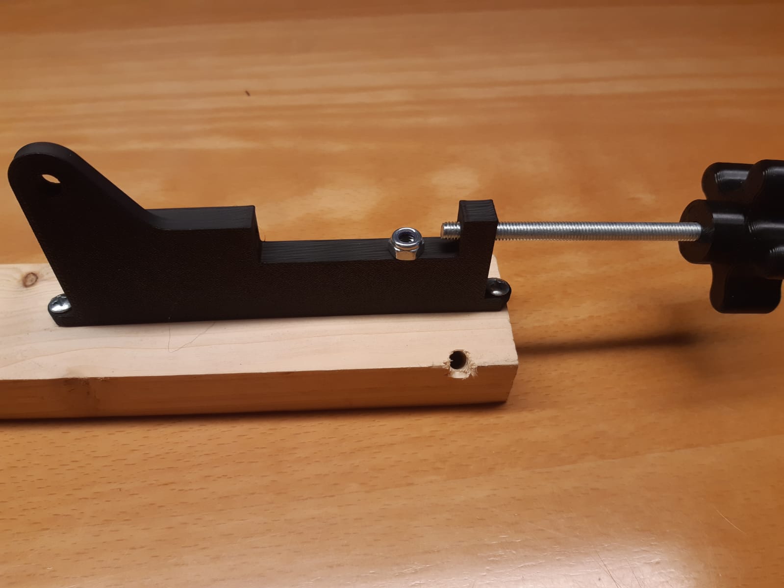 Miniatura 6 do modelo 3D variable horizontal toggle clamp