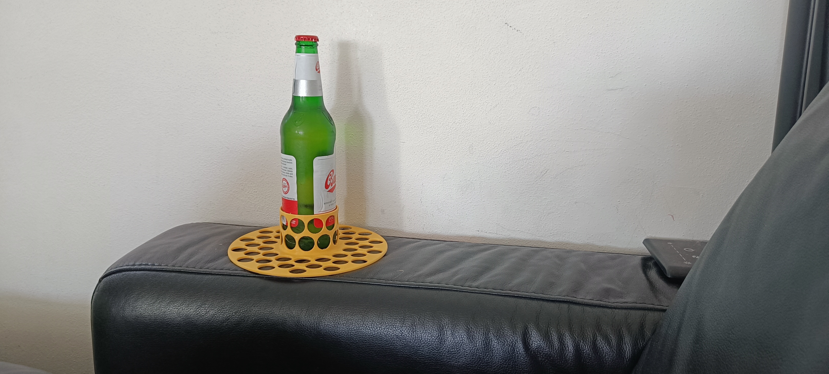 Beer holder, Stojan na pivo
