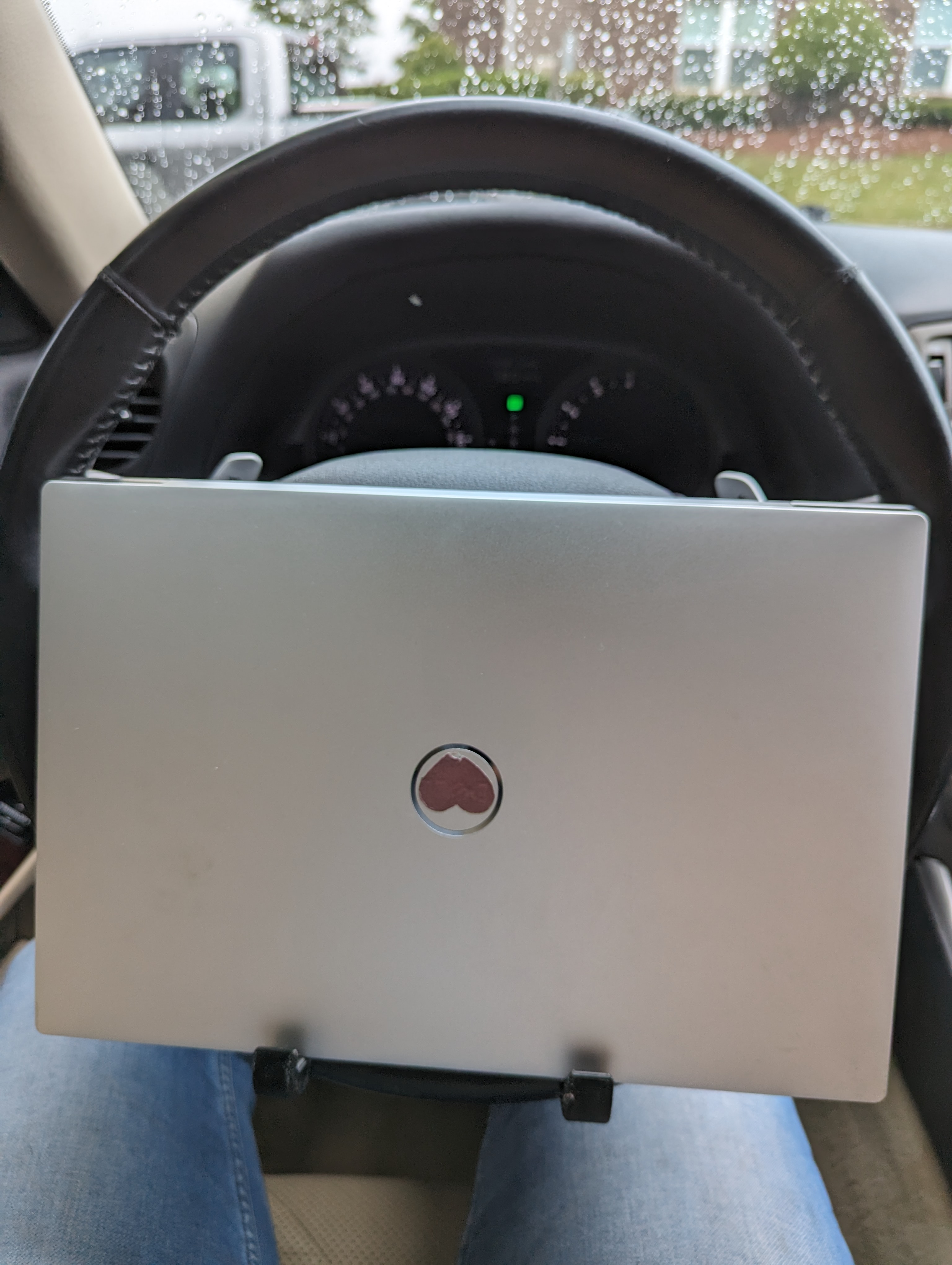 Steering laptop mount by tanmaychhatbar Download free STL model