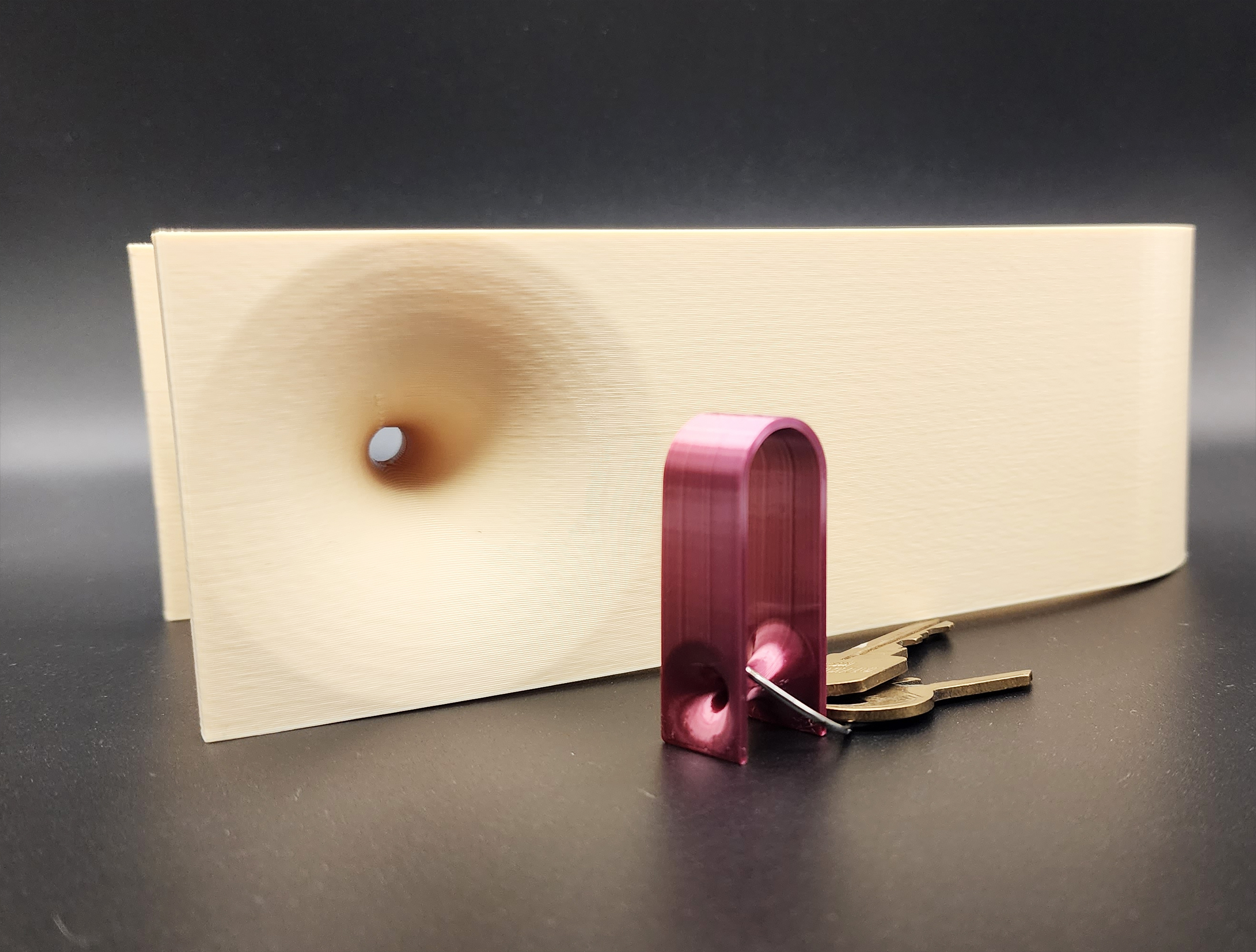 ⮯⮬ Wormhole Table + Keychain — thumbnail 2