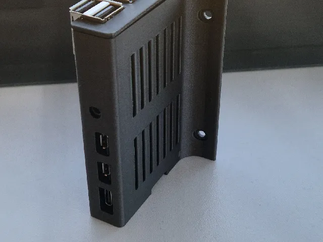 Raspberry Pi 4 flanged sleeve case