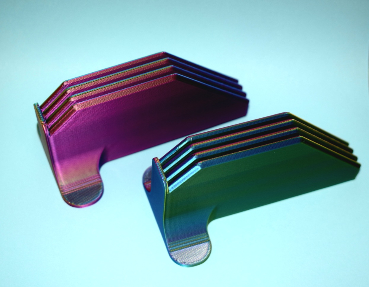 Freestanding magnetic build plate stand / holder