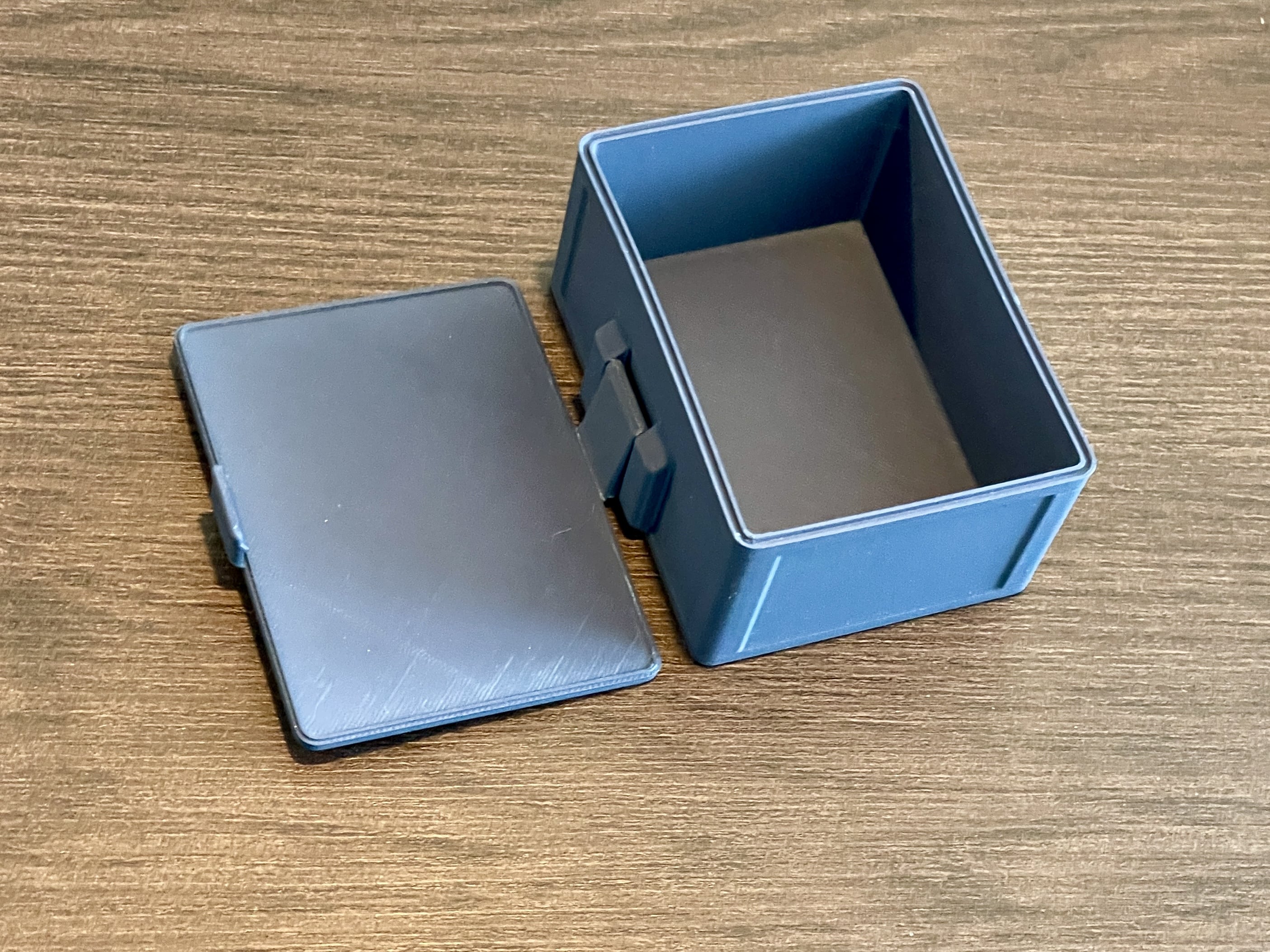 Parametric Box 1 Hinge – Print in Place (Fusion)