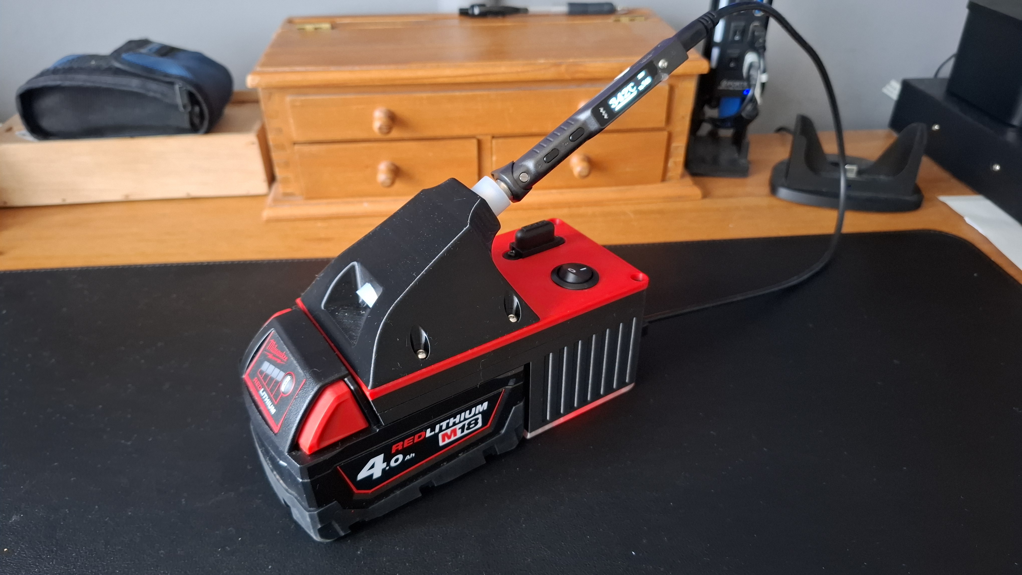 M18 Solder Station/Power Supply with Low Voltage Protection