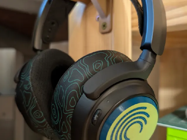 Steelseries Arctis Nova Pro headphones customizable Accent Plates