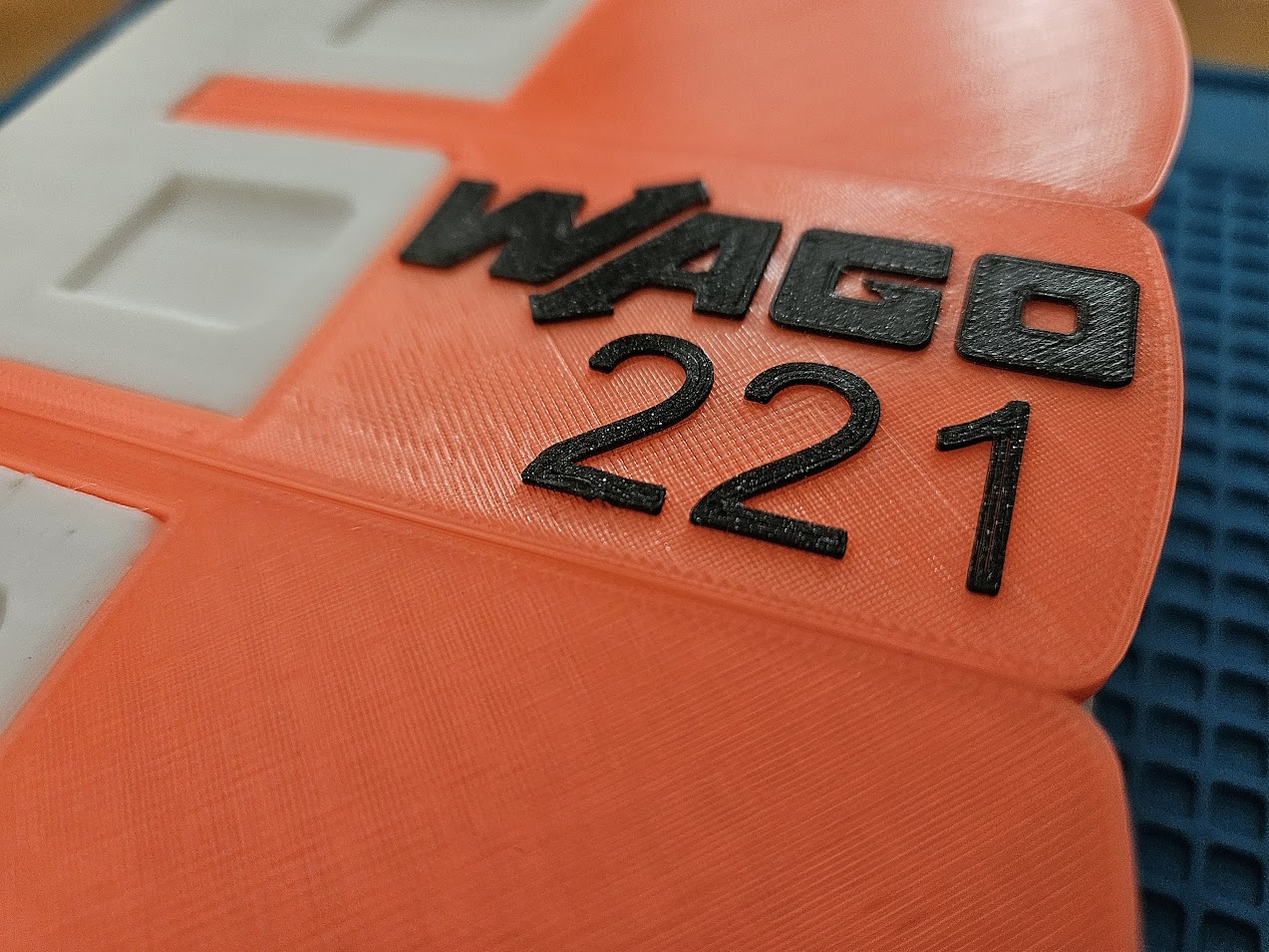 Clipsable levers for Wago box (raised Text) 3D model thumbnail