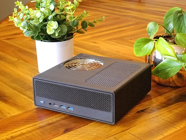 Minisforum MS-A1 Noctua NH-L9a Case