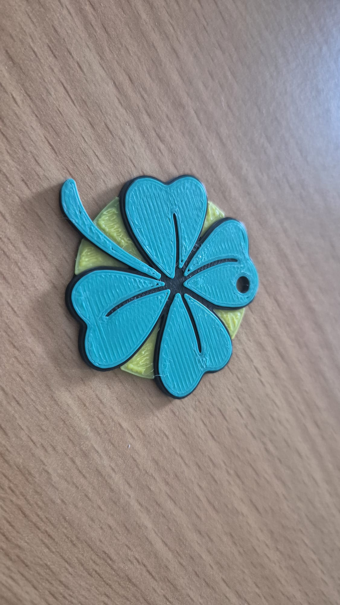 Four-leaf clover keychain v.2 - stronger