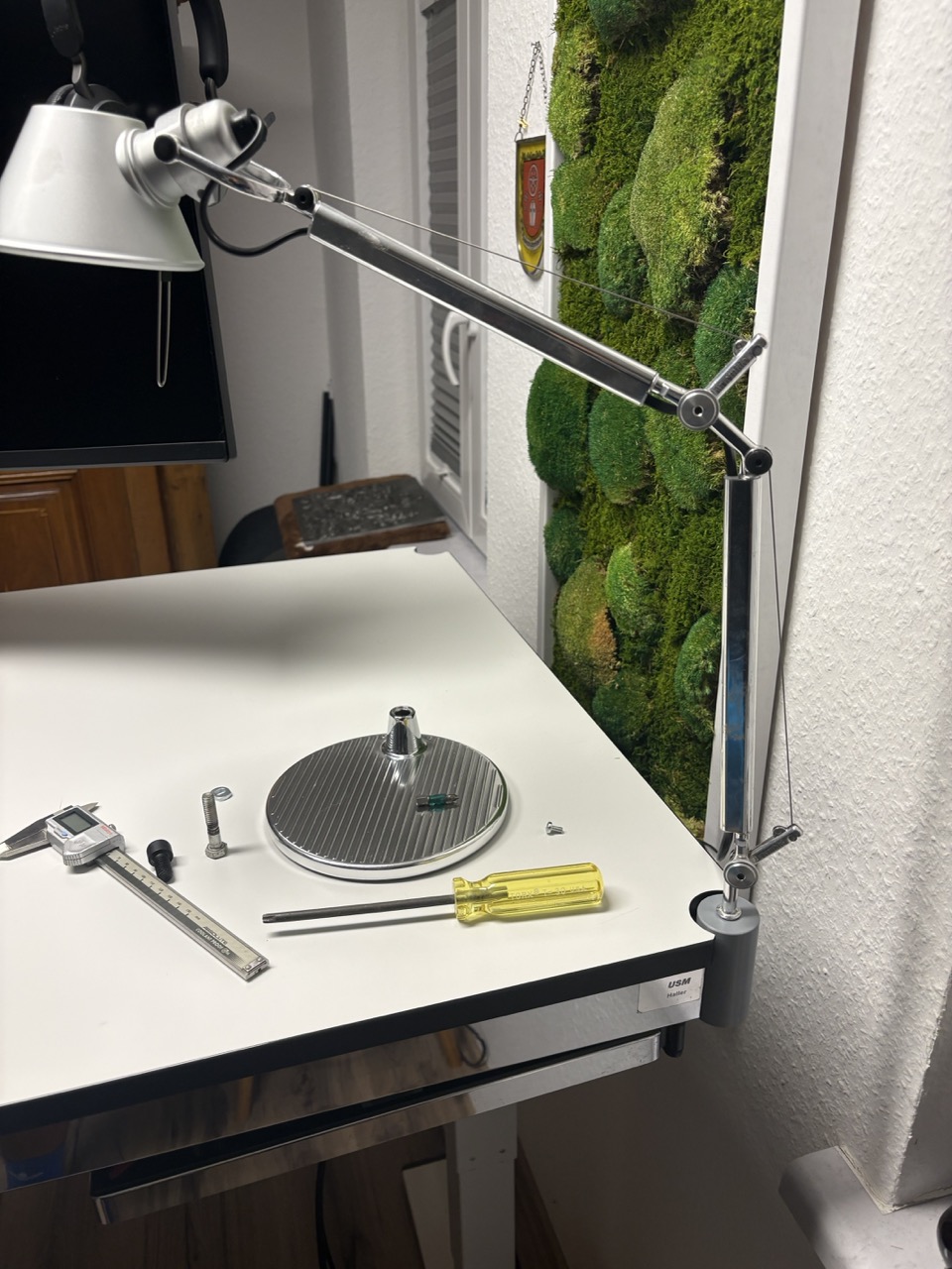 USM Haller Artemide Tolomeo Table Leg