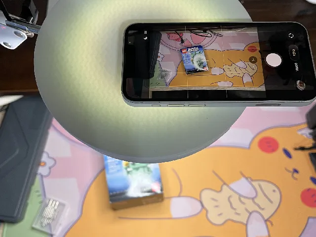 Magnifying Light Phone Holder