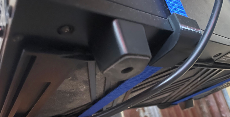 Computer Chassi Strap Distance