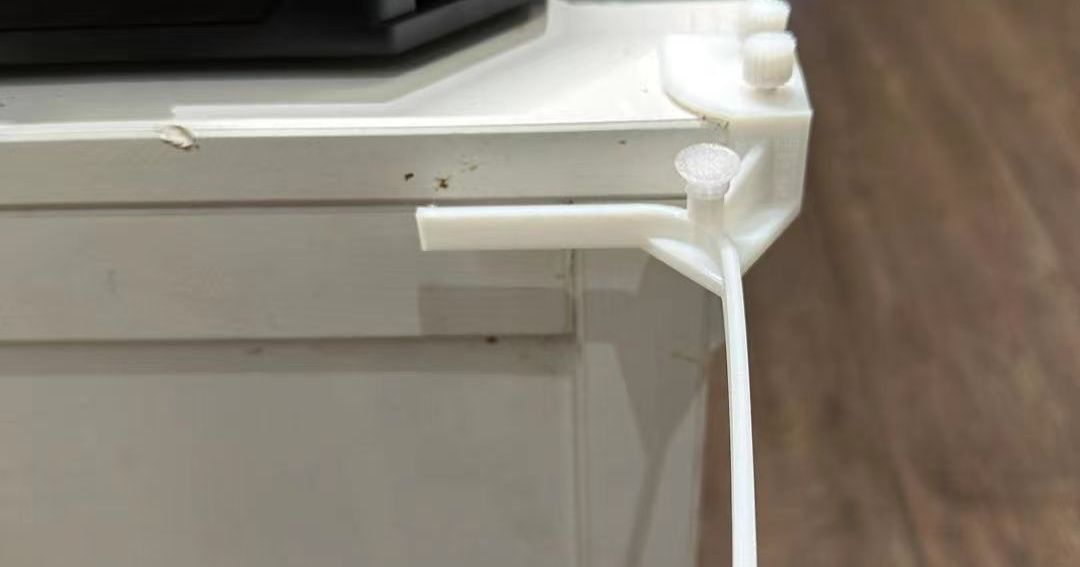 Bin bag support by Xiong Download free STL model