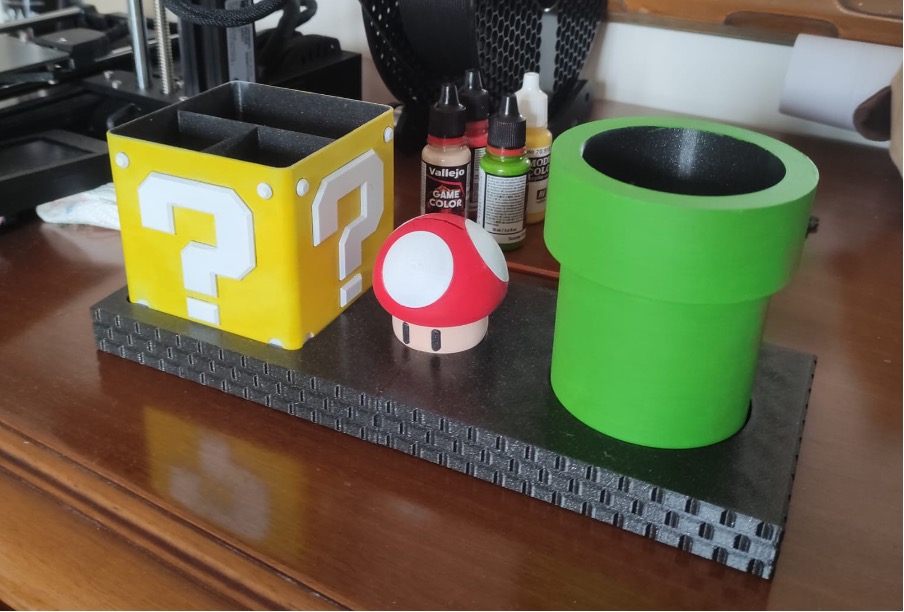 3 piece Mario bros desk organiser 3D model thumbnail