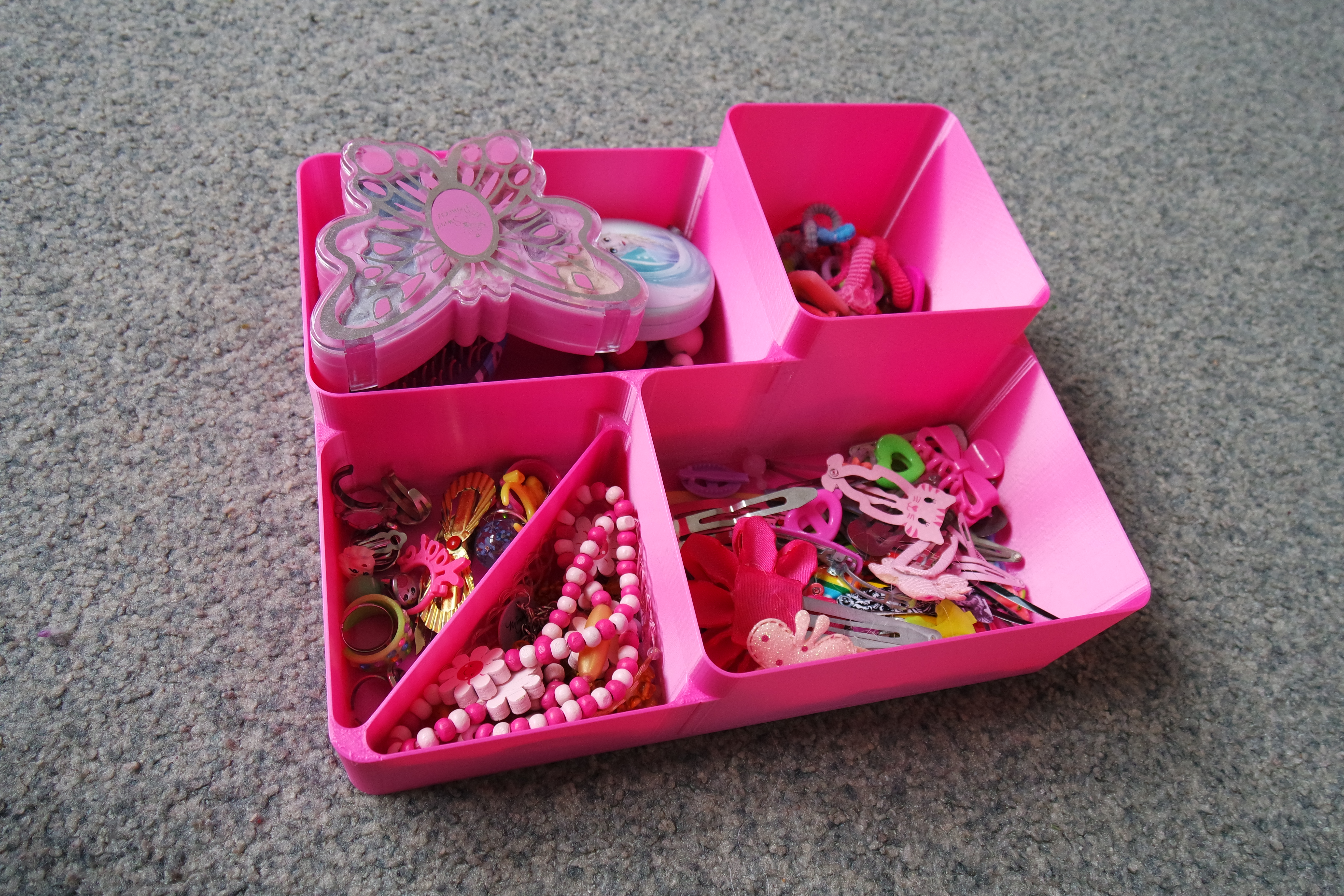 Jewelry box