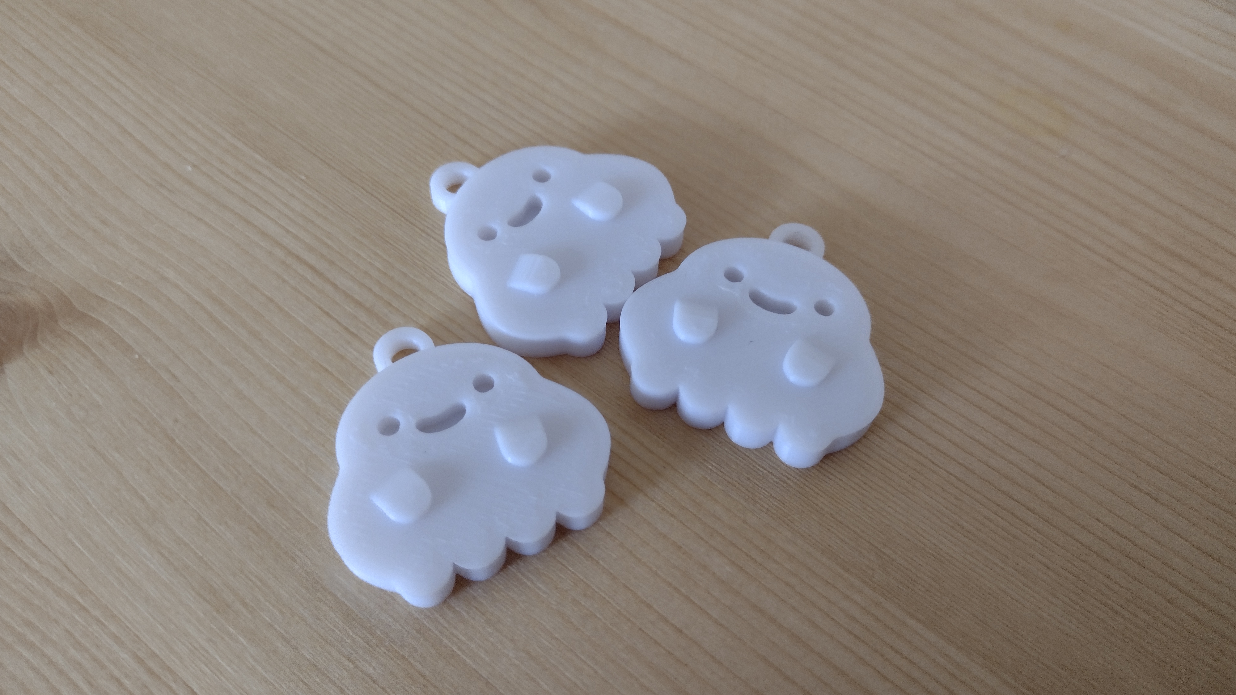 Miniatura 3 do modelo 3D Cute Chubby Ghost Keychain